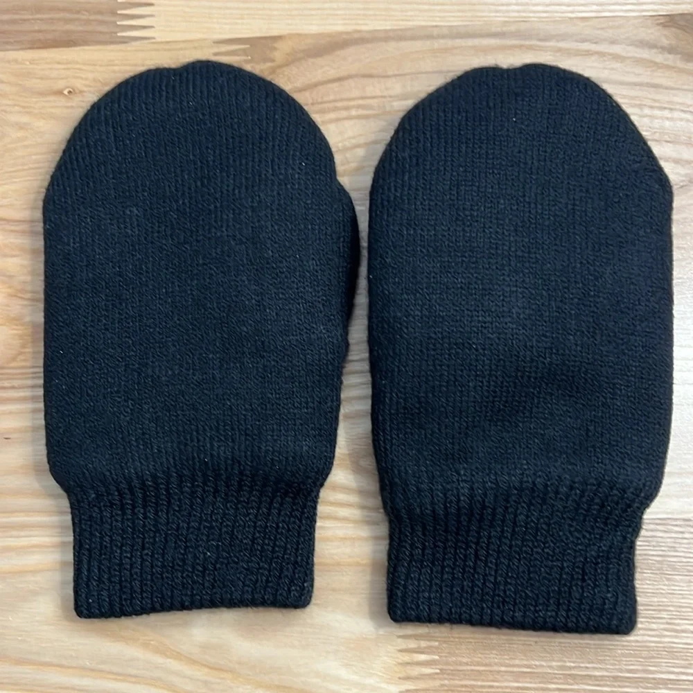 PRIMARY KNIT TEDDY FLEECED LINED MITTENS. SIZE 6-12. Black